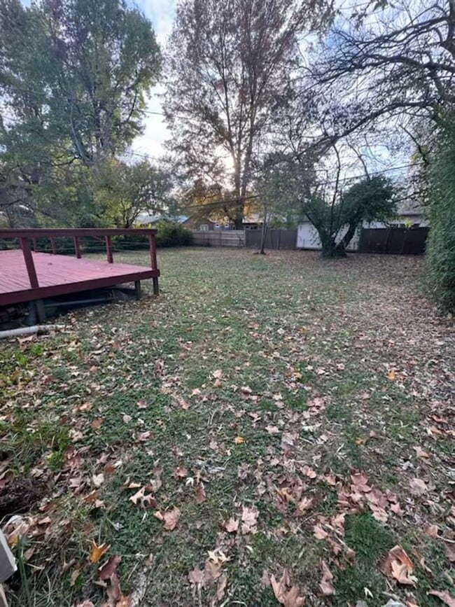 Building Photo - 2 bedroom/1 bathroom