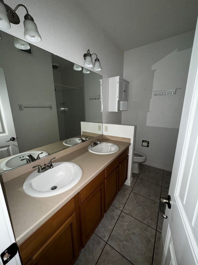 Building Photo - MARION REFLECTIONS