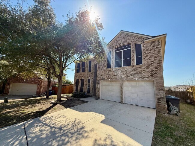 Building Photo - 5 bedroom, 3 bathroom home off TPC Parkway!