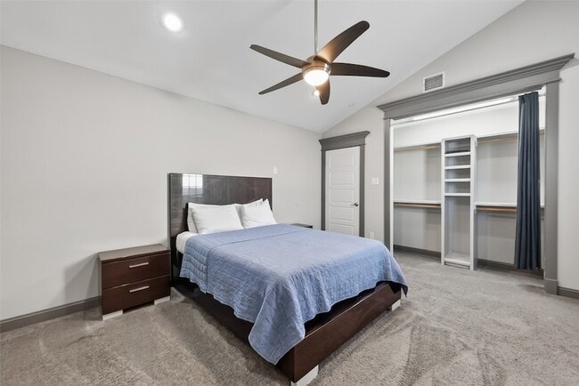 Building Photo - 11280 Braes Forest Dr