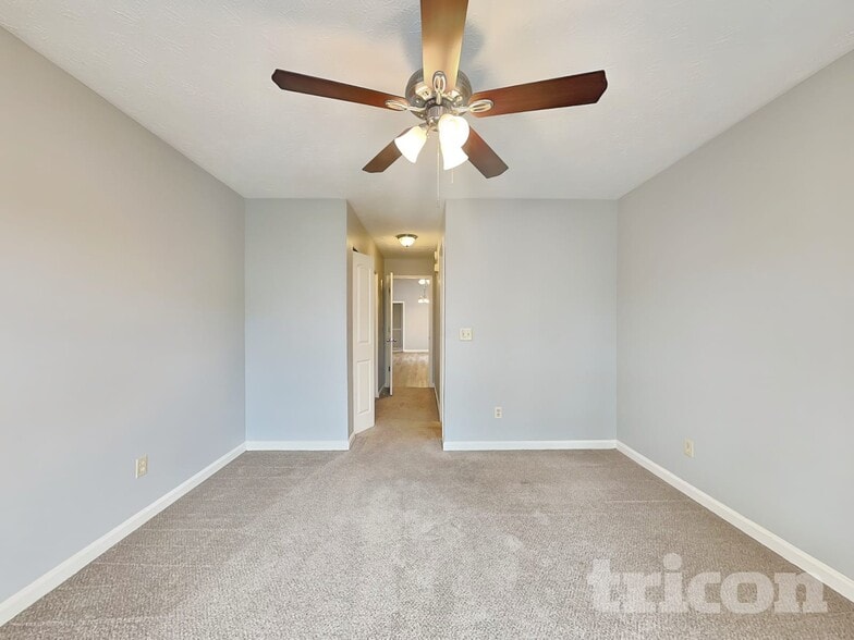 Building Photo - 1831 Commonwealth Dr