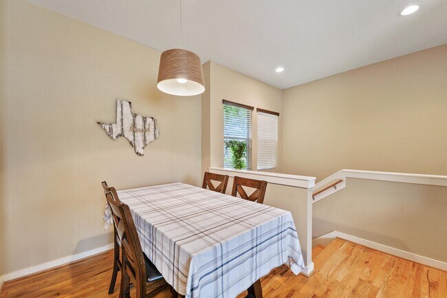 Building Photo - 4514 Center St