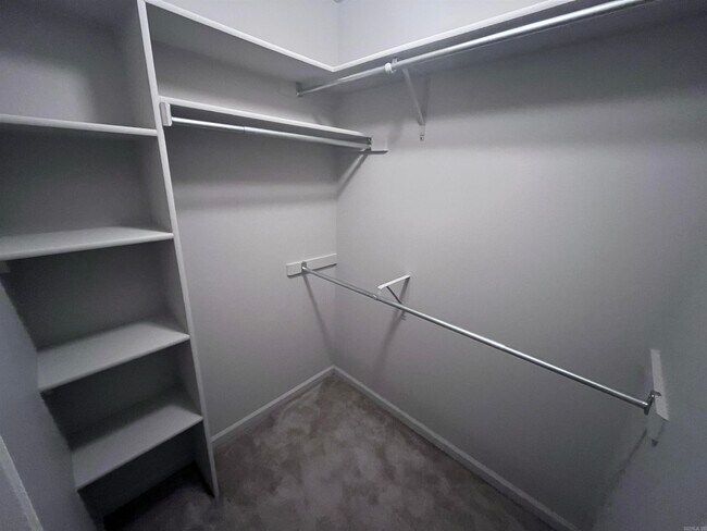 Building Photo - 54 W Plaza Blvd