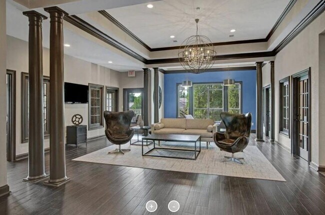 Building Photo - 7150 Peachtree Dunwoody Rd NE