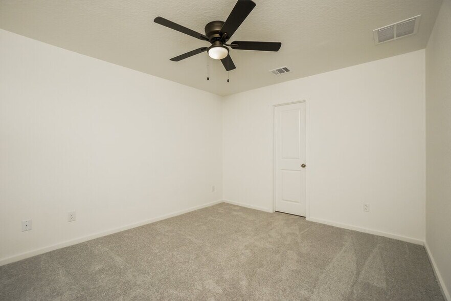 Building Photo - 11528 Chestnut Barr Dr