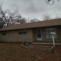 Building Photo - 5884 Crestway Ave