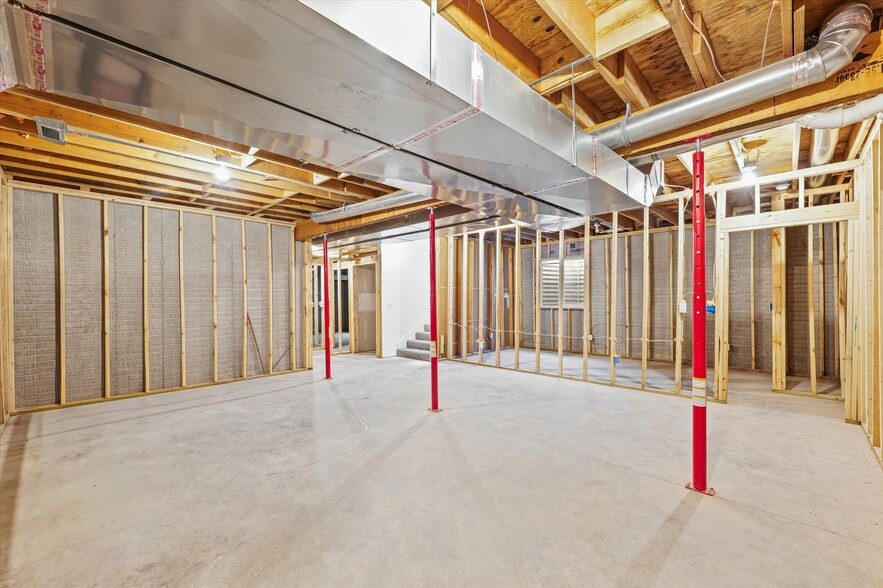 Building Photo - 1306 Roberto Rd