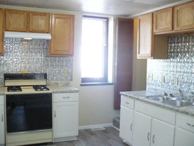 Building Photo - 1206 Summer St