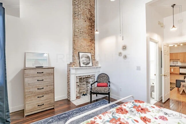 Building Photo - 163 State St