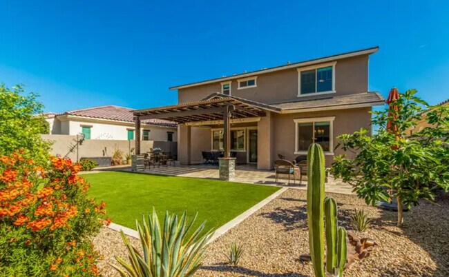 Building Photo - 10112 Cintron Ln