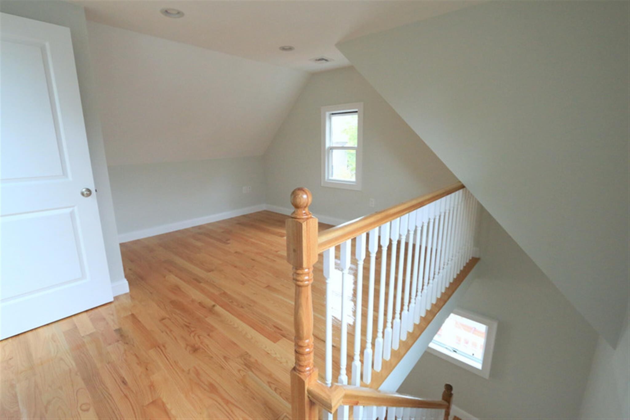 Building Photo - 29 Elmwood St