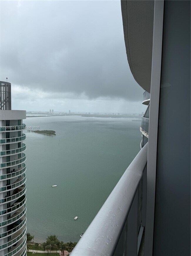 Building Photo - 488 NE 18th St