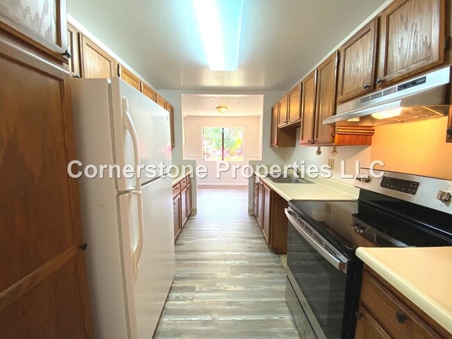 Building Photo - 2069 California Ave