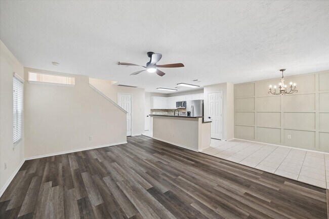 Building Photo - 7 Wineberry Pl