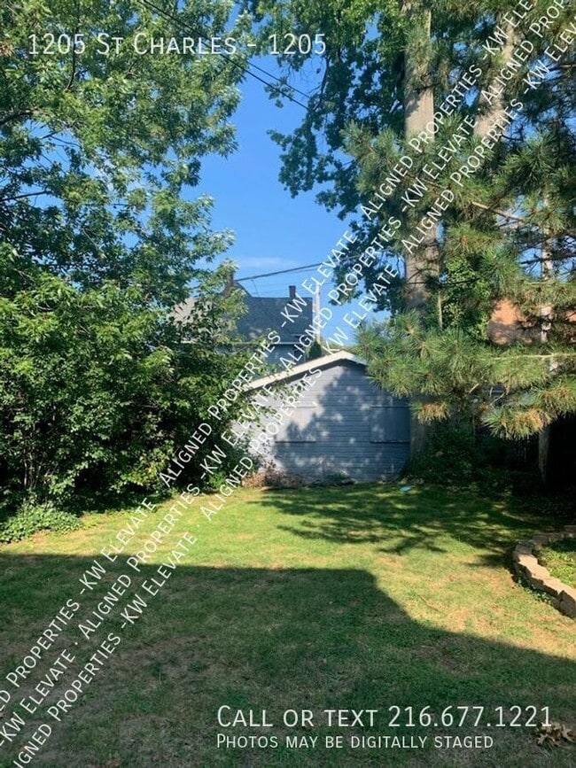 Building Photo - 1205 St Charles Ave