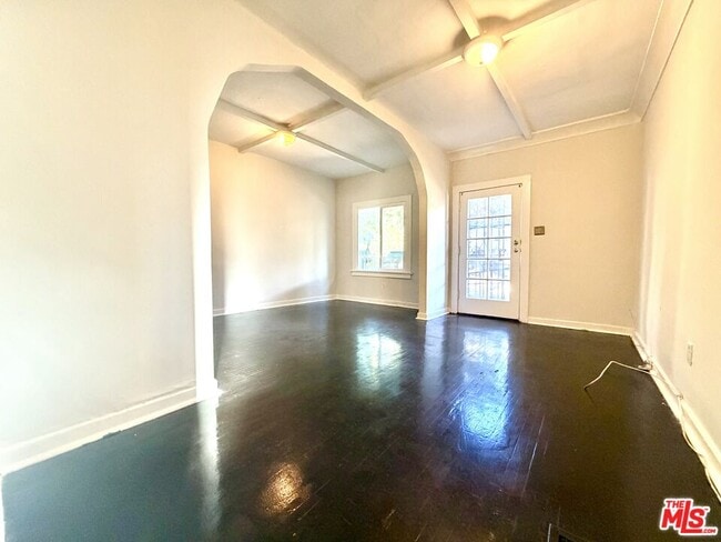 Building Photo - 1404 3/4-1404 Silver Lake Blvd