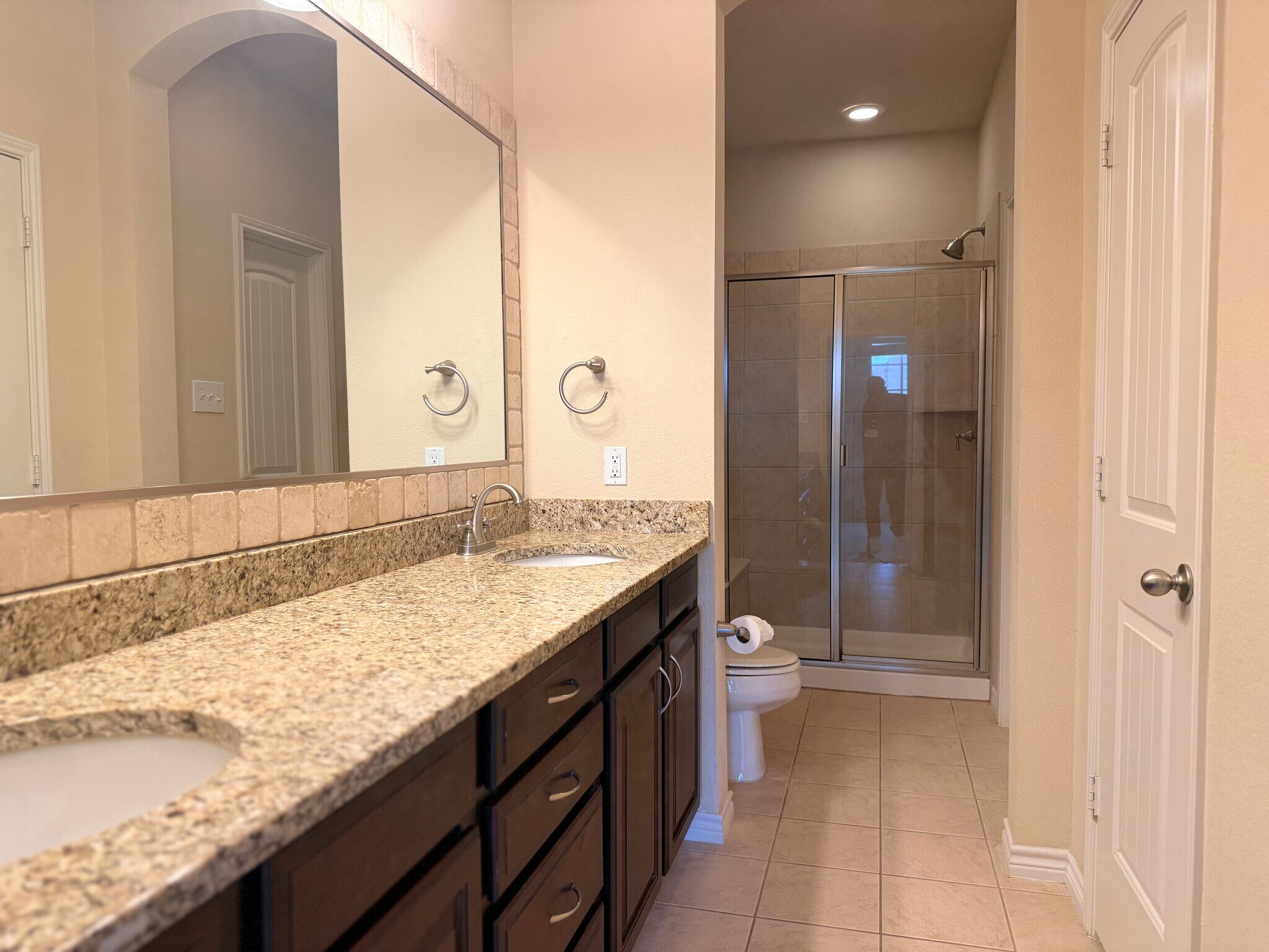 Building Photo - 950 Henderson St