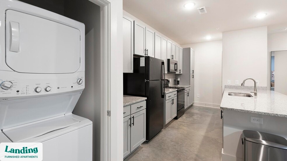 Building Photo - 404 W 26th St