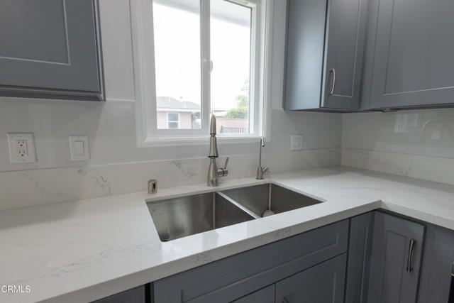 Building Photo - 427 N Walnuthaven Dr