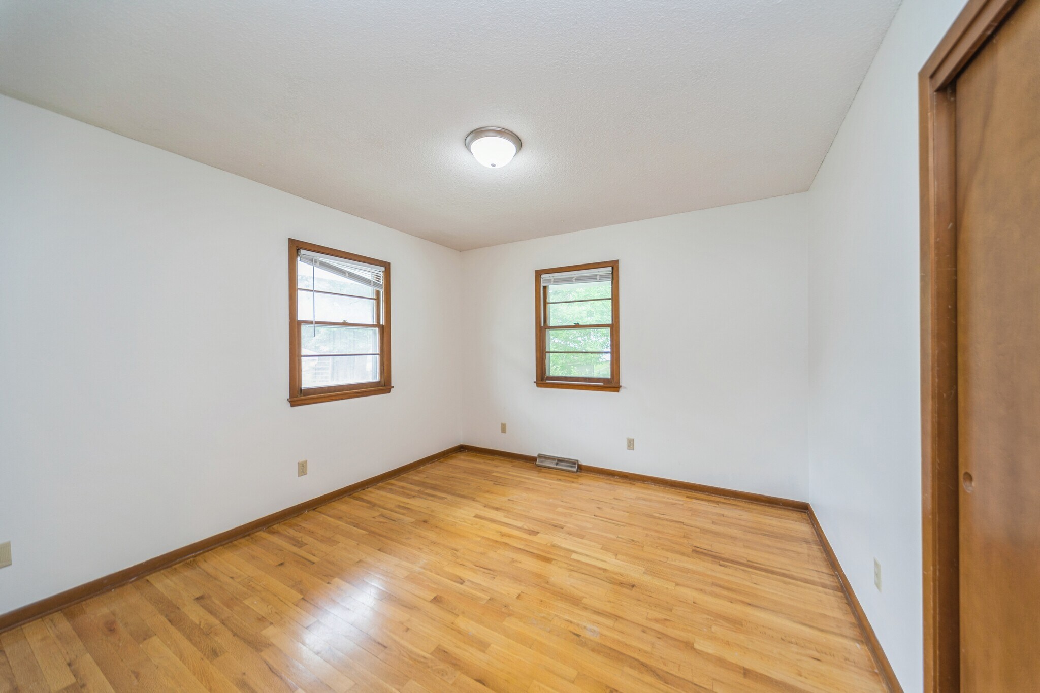 Building Photo - 8416 Airline Ave