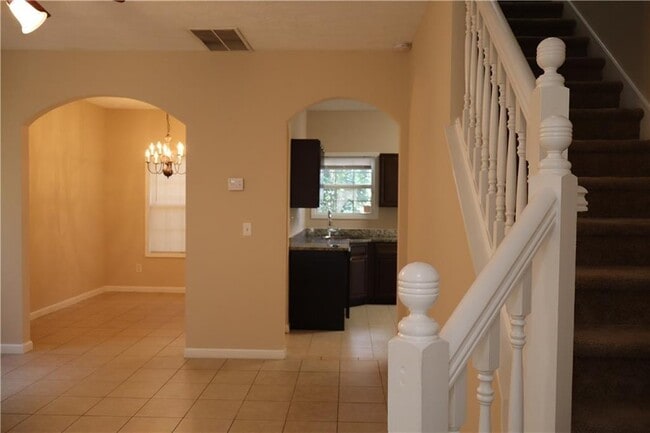 Building Photo - 176 Rivergate Ct