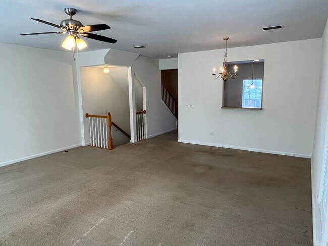 Building Photo - COMING SOON!!! 3 Story, 3 Bedroom Townhome in Ballantyne