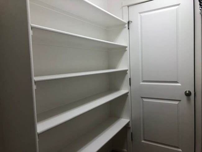 Building Photo - 3 Bed, 2 Bath Dallas Home!