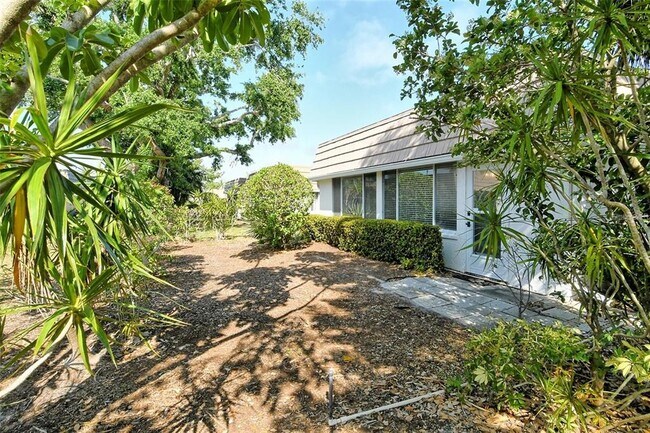 Building Photo - 2332 Canalbluff Pl