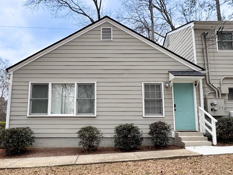 Building Photo - 326 Wilkinson Dr SE