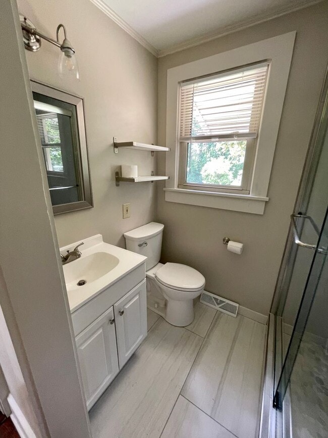 Building Photo - N Main Street China Grove NC, $1695 3br 2ba House