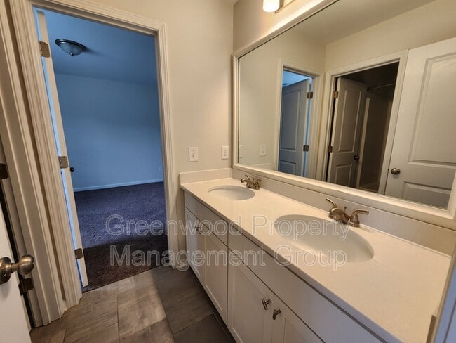 Building Photo - 6217 Cadence Dr