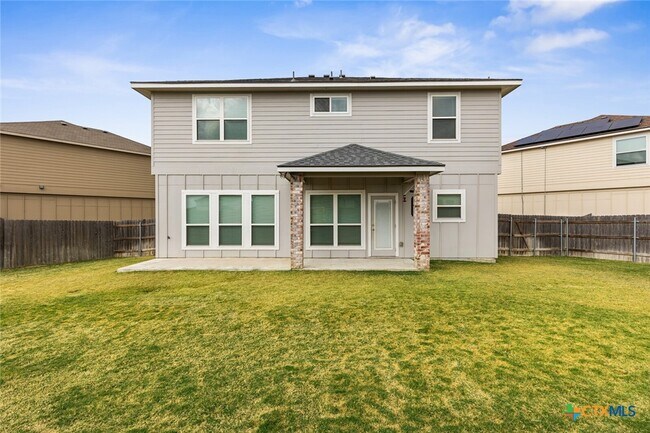 Building Photo - 2233 Chia Ct