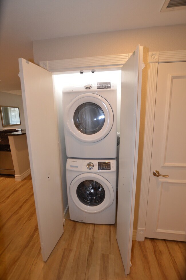 Building Photo - MERIDIAN FURNISHED 2 BDR /2 BATH Luxury Co...