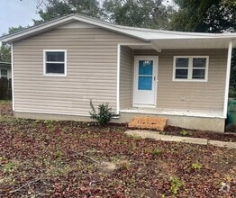 Building Photo - 2-Bedroom-1 Bath Home - $1,400/mo. - Close...