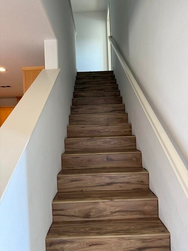 Building Photo - 236 Cogburn Way