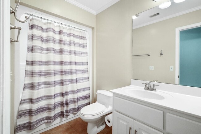 Building Photo - 3 Bed, 3 Bath Plus Office Home for Rent!!
