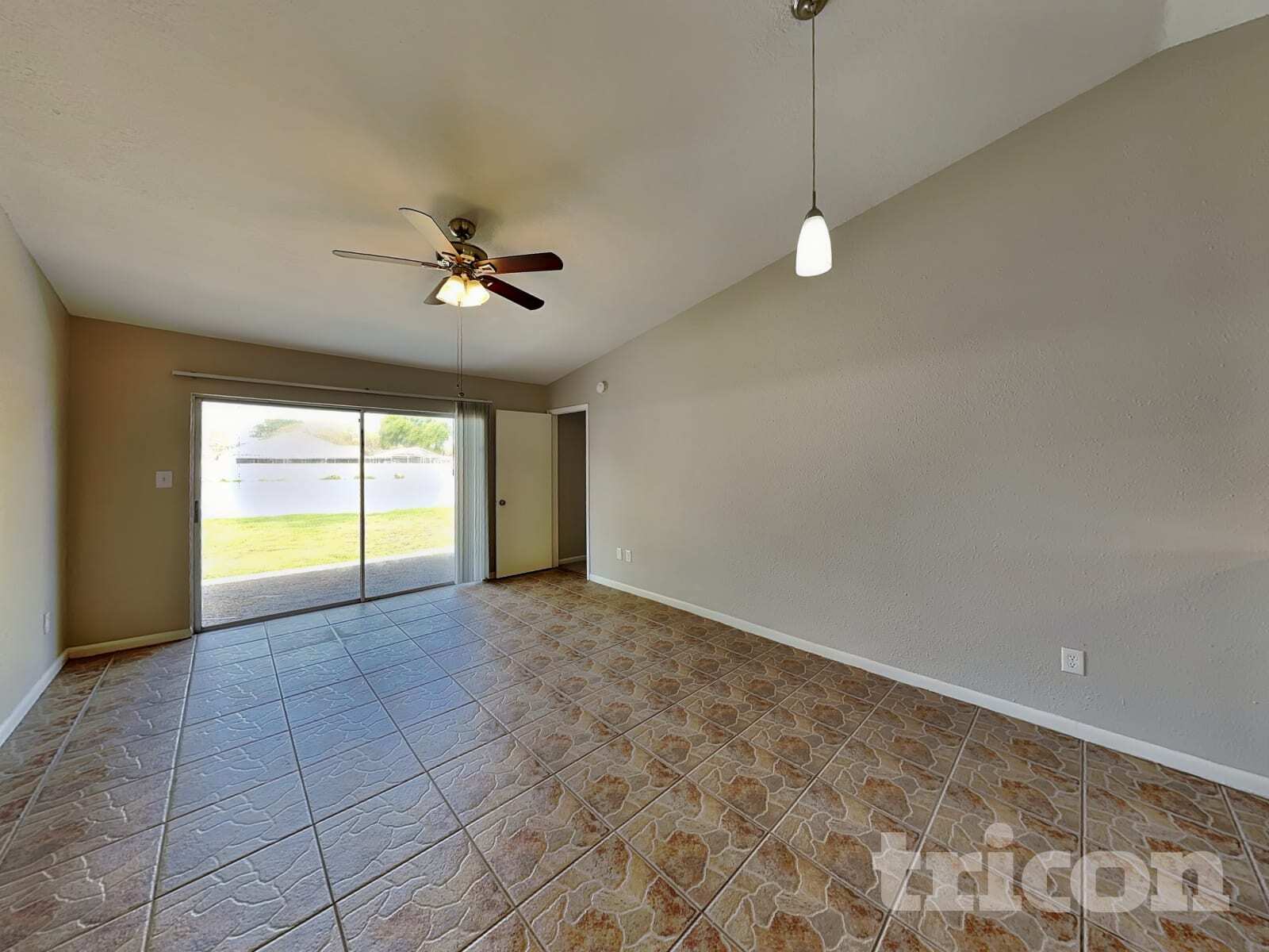 Building Photo - 1757 Lakeview Village Dr