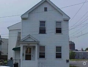 Building Photo - 408 24th St
