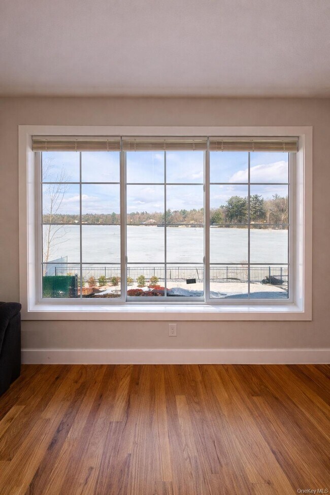 Building Photo - 1140 NY-52