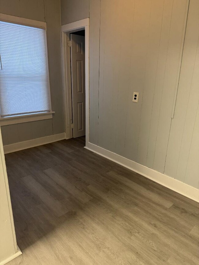 Building Photo - 6682 E Becht Rd