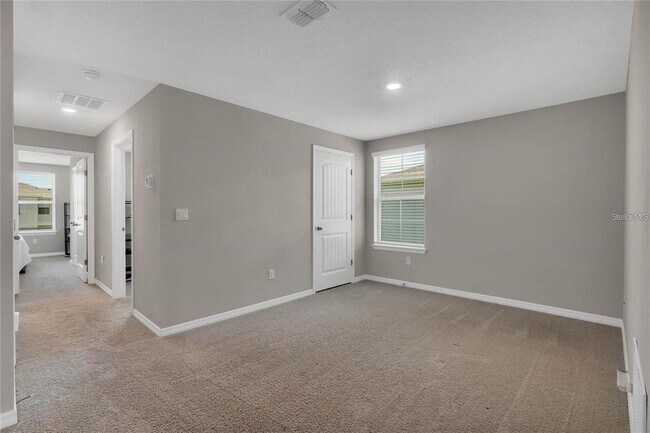 Building Photo - 11062 Great Rock St