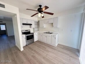 Building Photo - 4450 E Wood St