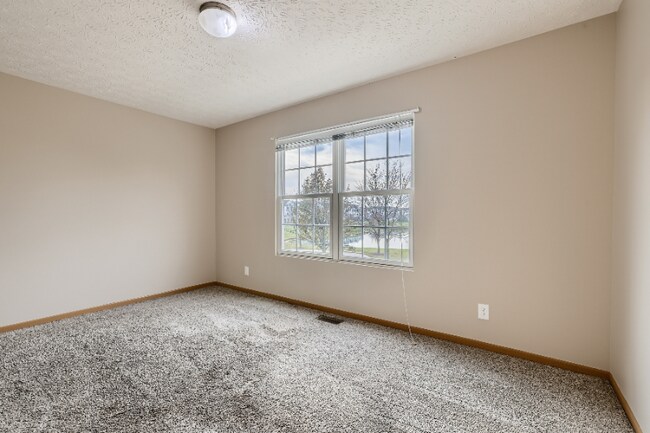Building Photo - 5522 Spring River Ave