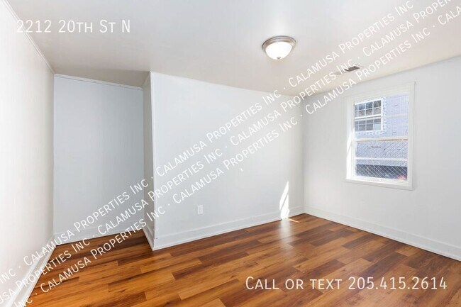 Building Photo - 2212 20th St N