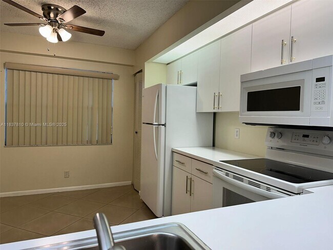 Building Photo - 1151 SW 128th Terrace