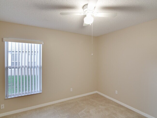 Building Photo - 3005 Lorimer Ct