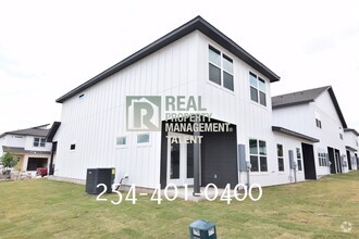 Building Photo - Bedroom, 2.5 Bath/.5bath downstais home fo...