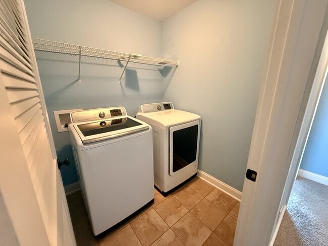 Building Photo - 1808 Fox Den Way