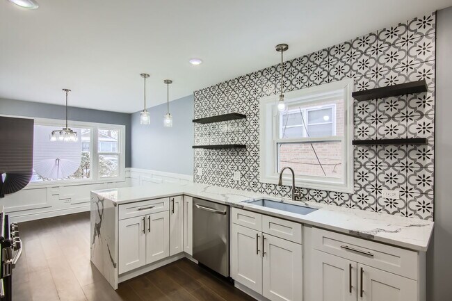 Building Photo - 14900 Evers St