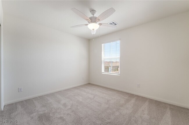 Building Photo - 1027 Gentle Swan